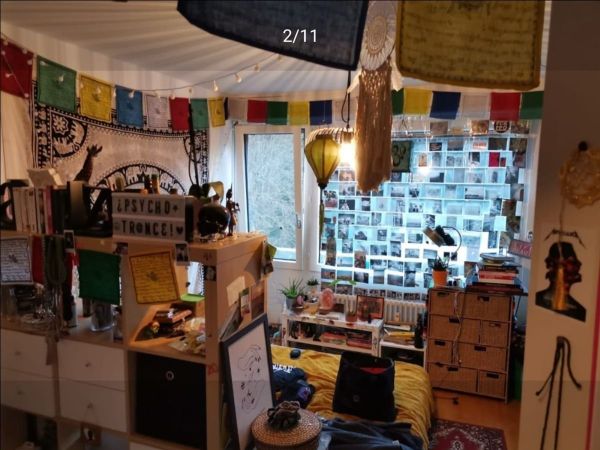 Das freie Zimmer mit früherer Einrichtung.