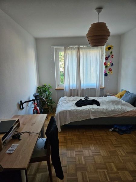 Dein künftiges Zimmer (wird unmöbliert übergeben)