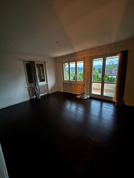 Dein Zimmer (in echt viel heller! mit Balkon