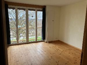 grösseres Zimmer nach Süden / ca 13,3 m2