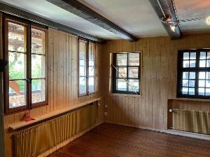 grosses Zimmer, auch  möbiliert