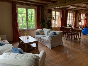 Helles Wohnzimmer