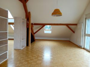Dein Teilbereich mit grosser Fensterfront