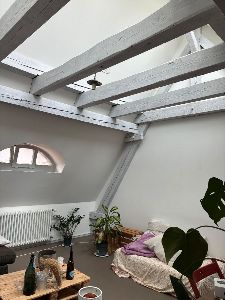 Wohnzimmer (mit Beamer)