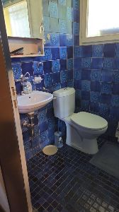 Eigenes Bad ( WC mit Dusche )